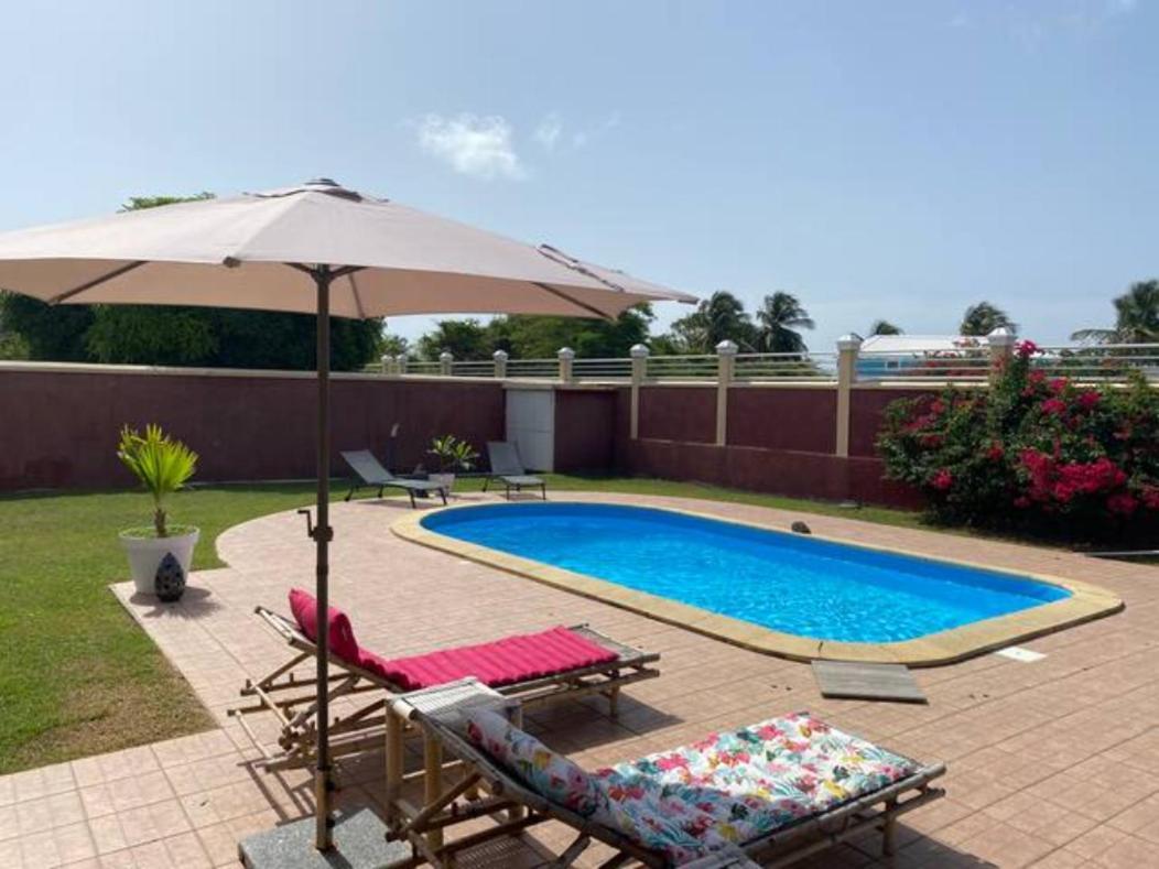 Appartement Cosy & Calme En Rez De Villa Saint-Francois  Exterior photo